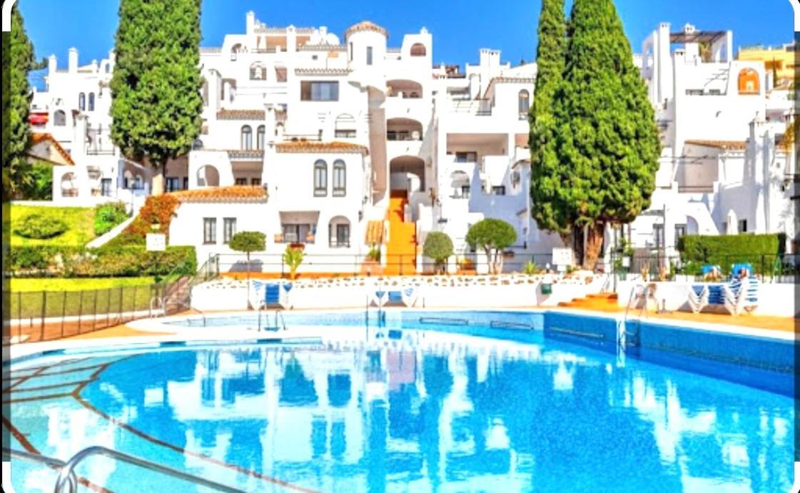 Apartament Apartamento Pueblo Evita Benalmádena Zewnętrze zdjęcie